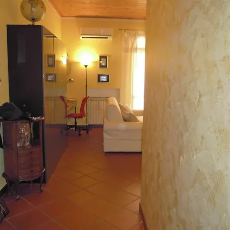 Apartment For Rent La Casettina Rosa Verona
