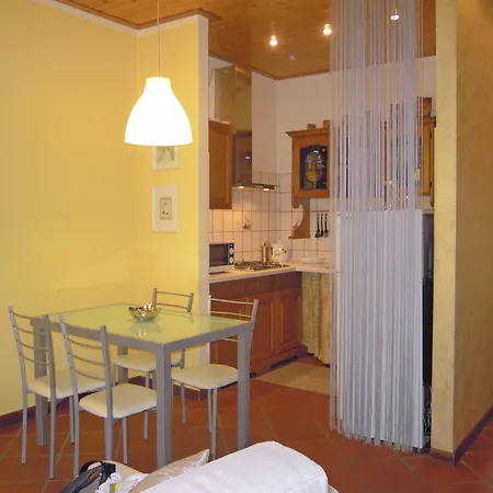 For Rent La Casettina Rosa Appartement Verona